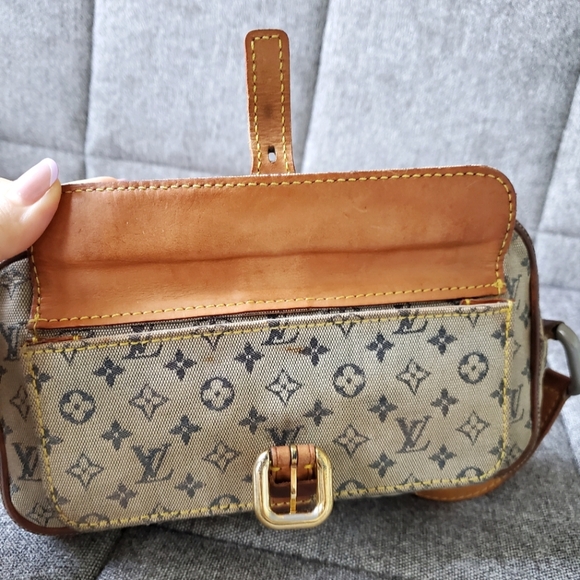 Authentic Louis Vuitton Juliette Mini Lin Crossbody Bag With Blue LV Monogram - Picture 10 of 14
